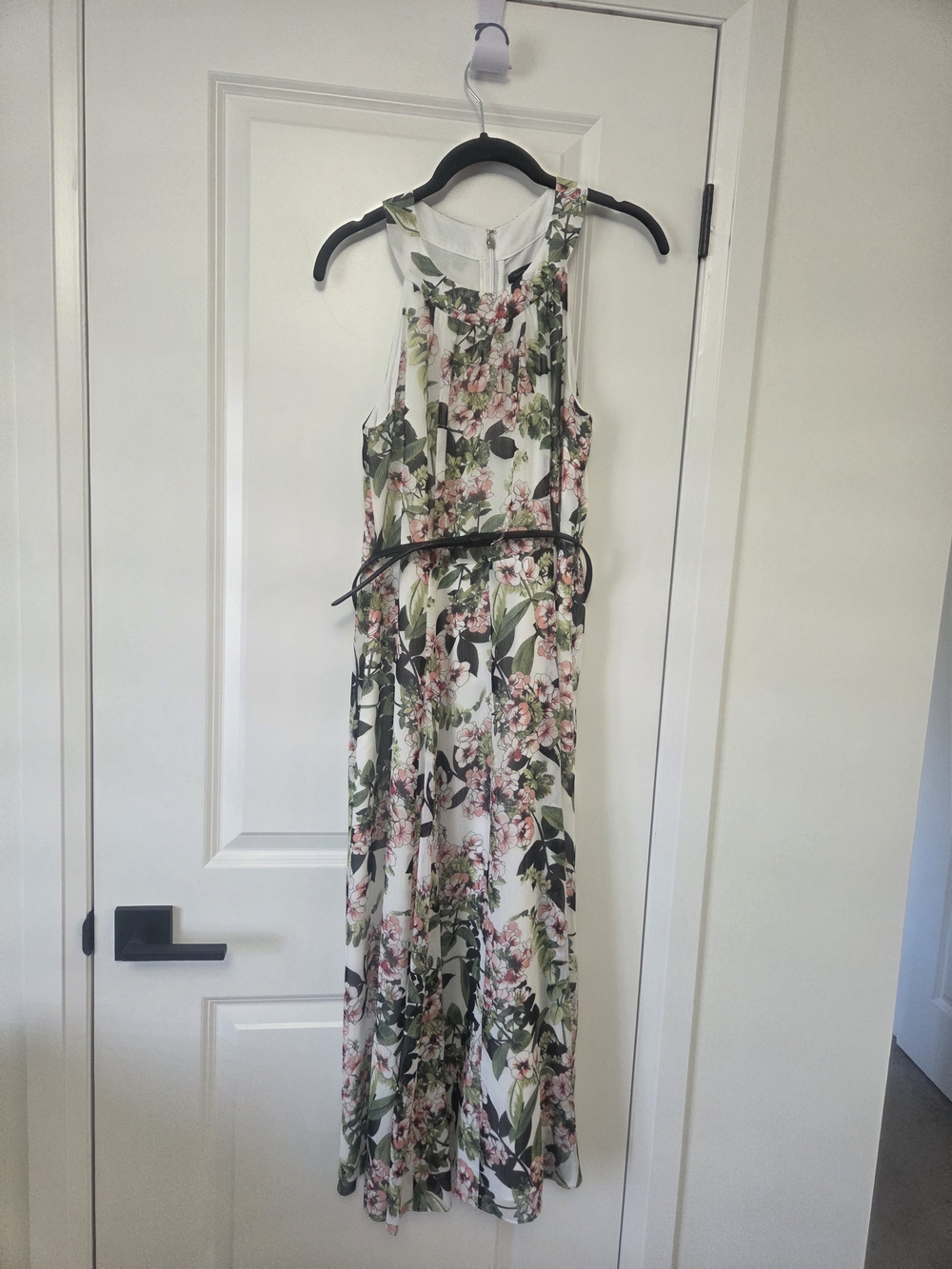 Tommy Hilfiger Floral Halter Midi Dress in White and Pink - Picture 2 of 11